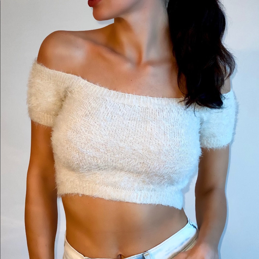 NUDE CROP TOP